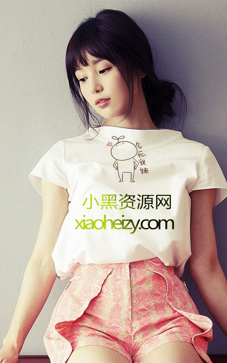 女生衣服文字创意设计PSD源码